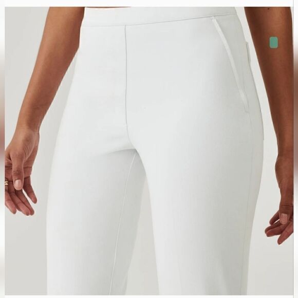 SPANX Classic White 'On The Go' Slim Straight Pants | XL - Picture 7 of 8